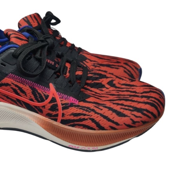 Nike Air Zoom Pegasus 38 Running Shoes - Picture 8 of 10
